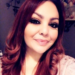 Meet your Posher, Cara